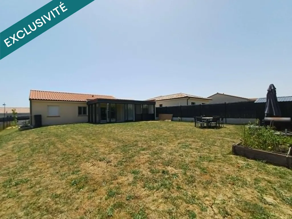 Jardin - Maison Plain-Pied avec Véranda au Calme près de Lanta