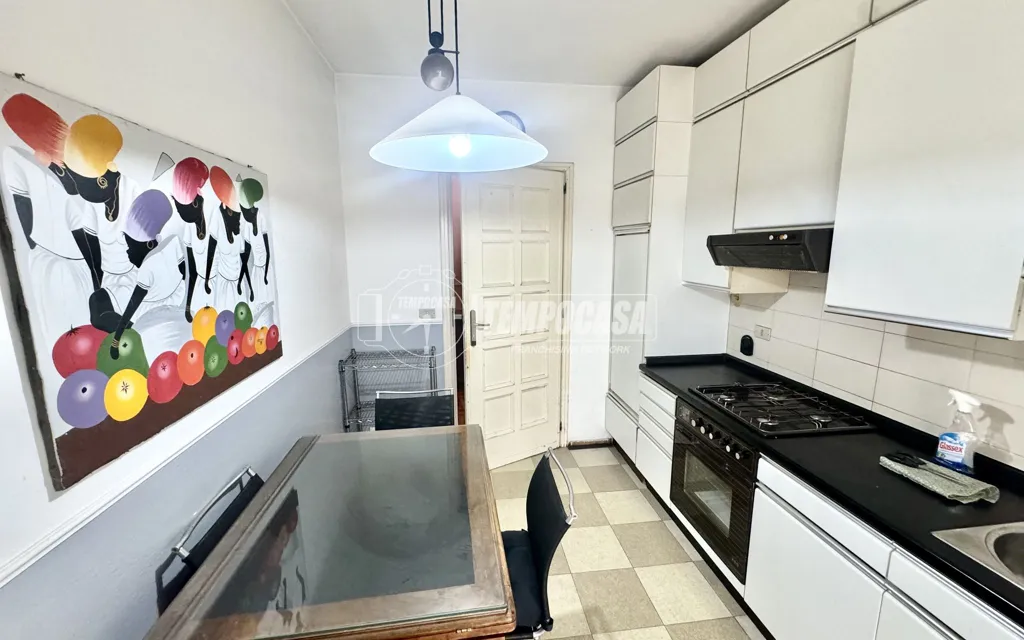 Köök - Spacious Apartment with Balcony in Savigliano