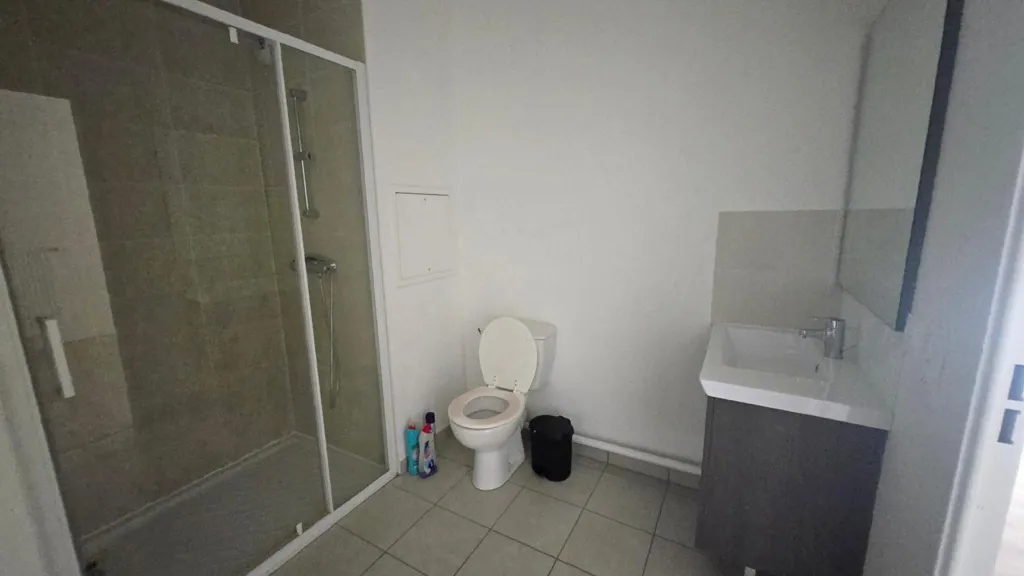Salles de bain - Appartement T5 avec Terrasse à Bezons