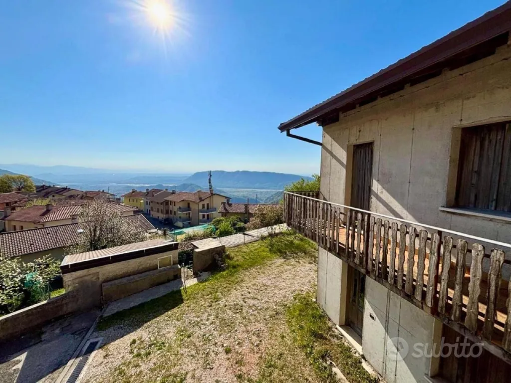 Balcone - Two-Family House with Mountain View in Vito d'Asio