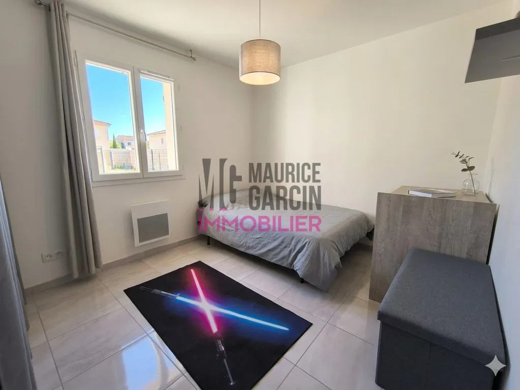 Magamistoad - Contemporary Flat with Terrace in Bedarrides