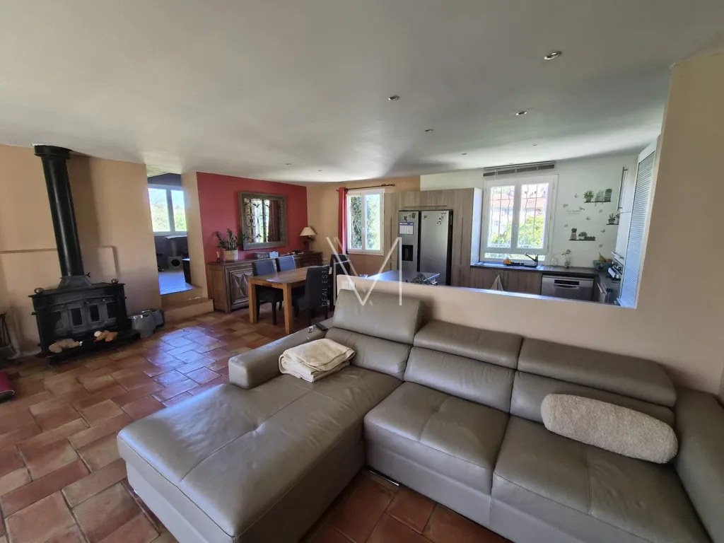 Séjour - Maison Luxueuse avec Piscine au Plan-de-la-Tour
