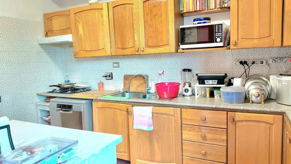 Cucina - Spacious Apartment with Terraces in Florence