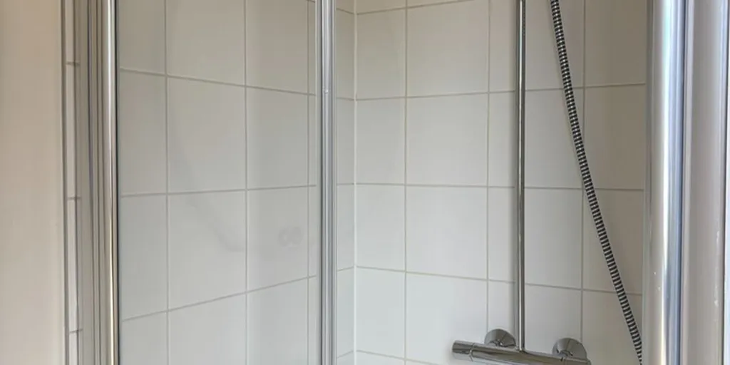 Salles de bain - Appartement Moderne avec Terrasse à Leuven
