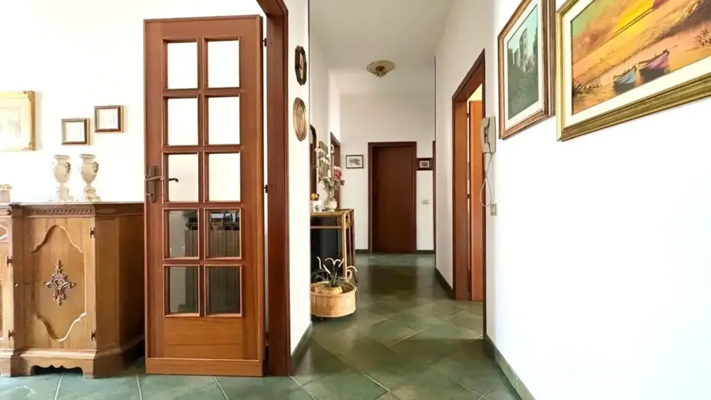 Ingresso - Apartment with Terraces in Sovigliana, Vinci