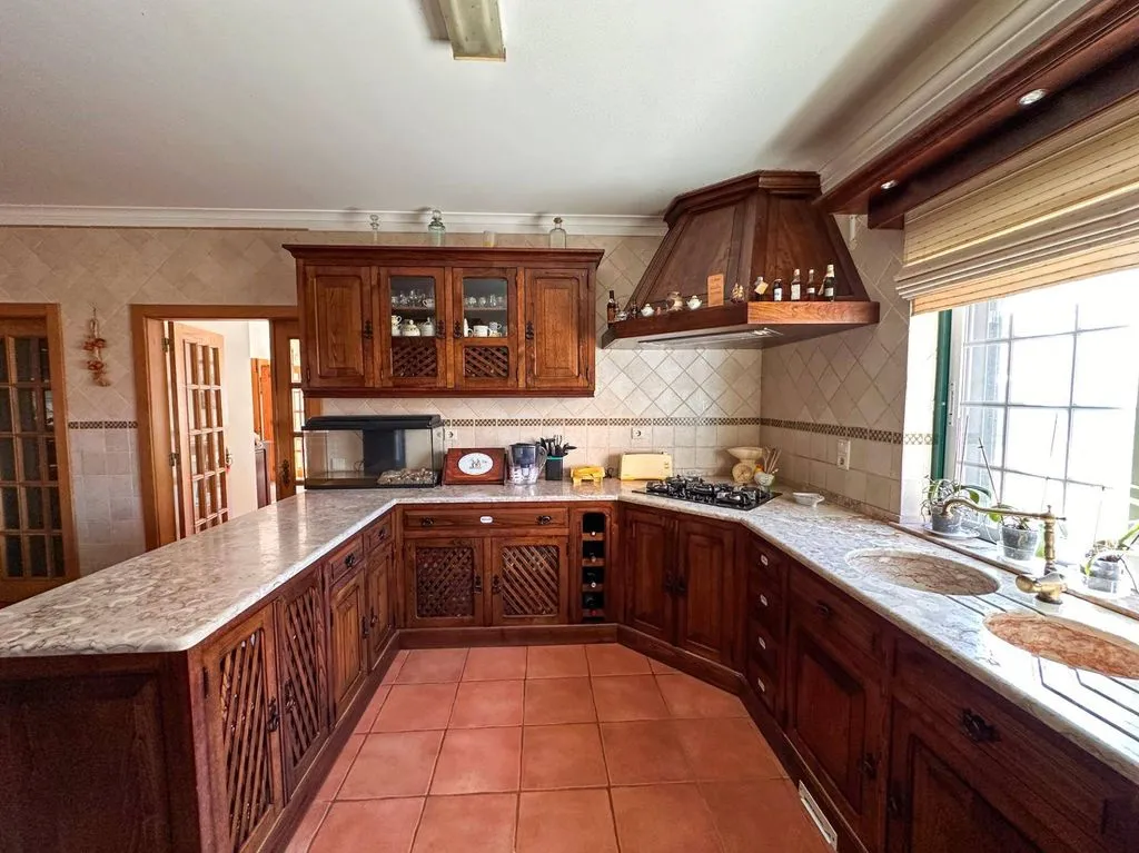 Cuisine - Luxury Villa with Garden in Póvoa de Santarém