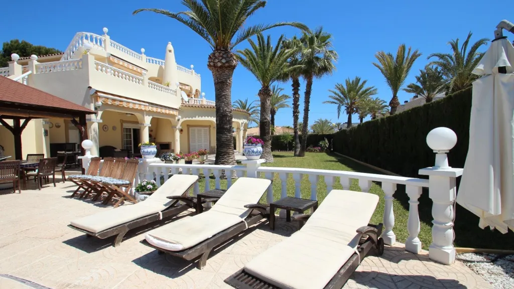 Bassein - Villa with Private Pool in Cabo Roig, Orihuela