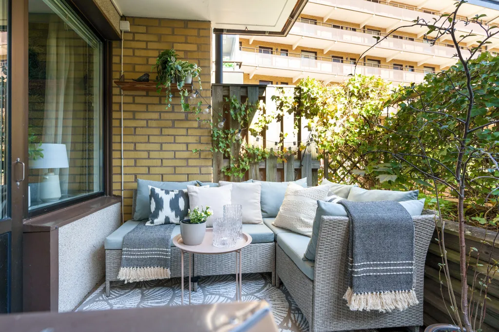 Rõdu - Open-Plan Apartment with Terrace in Majorna
