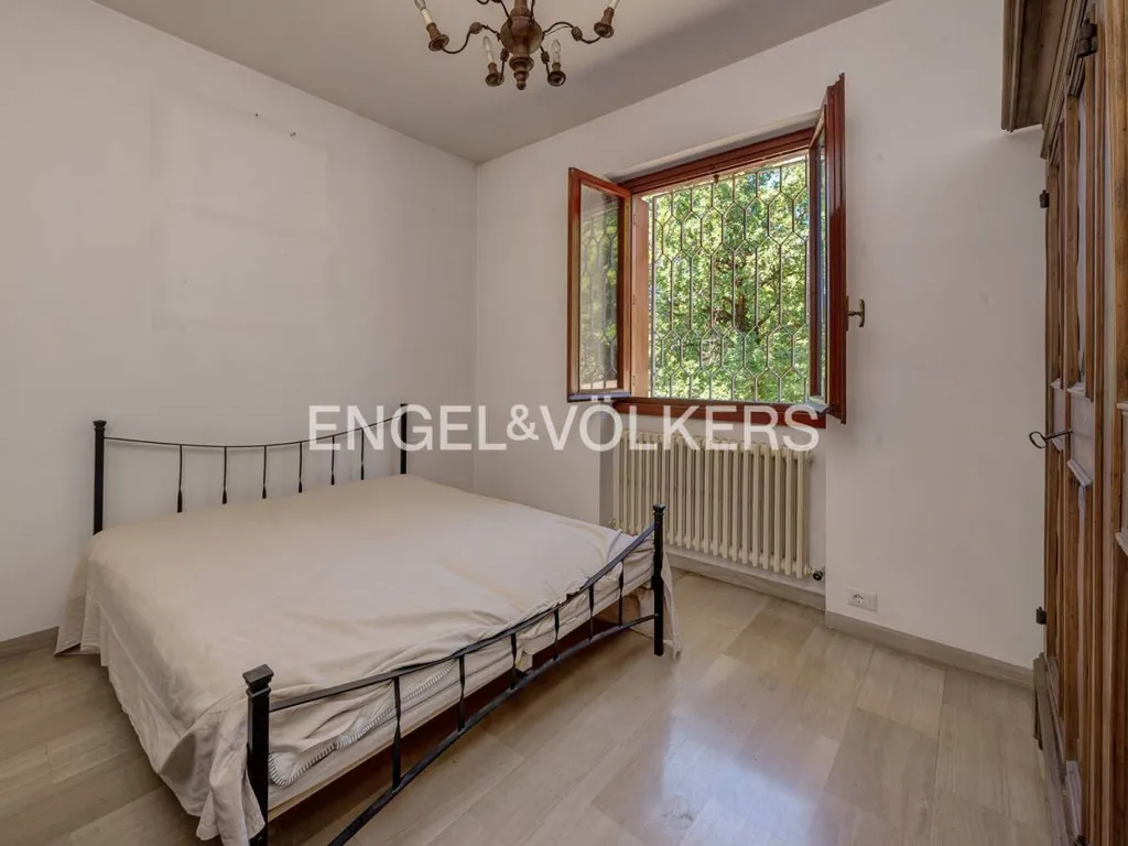 Bedrooms - Villa with Lake View in Galbiate