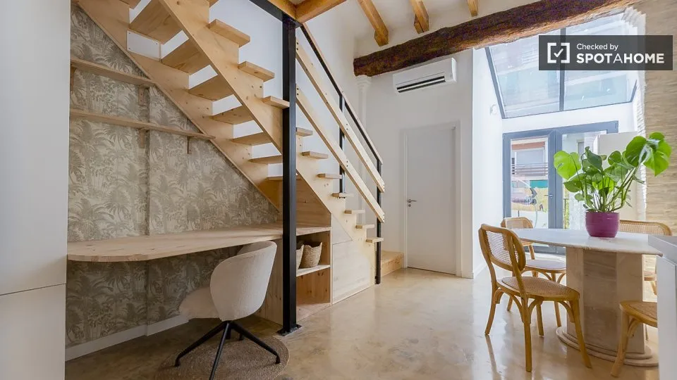 Salle à manger - Furnished Flat with Terrace in Cabanyal-Canyamelar