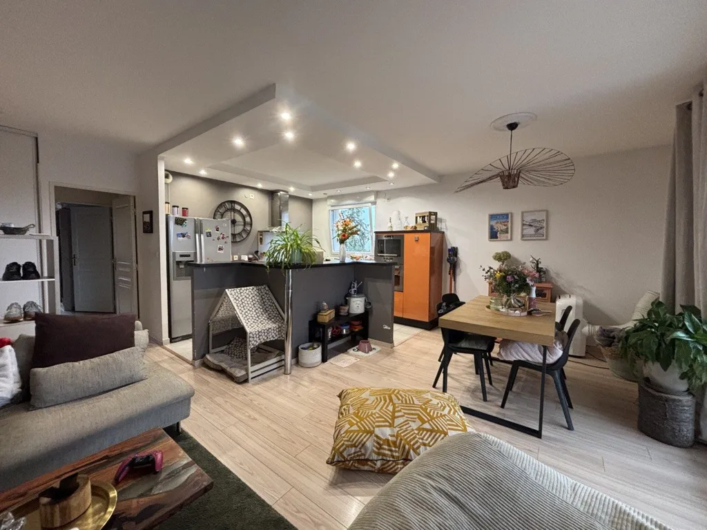 Elutuba - Apartment with Terrace in Royat