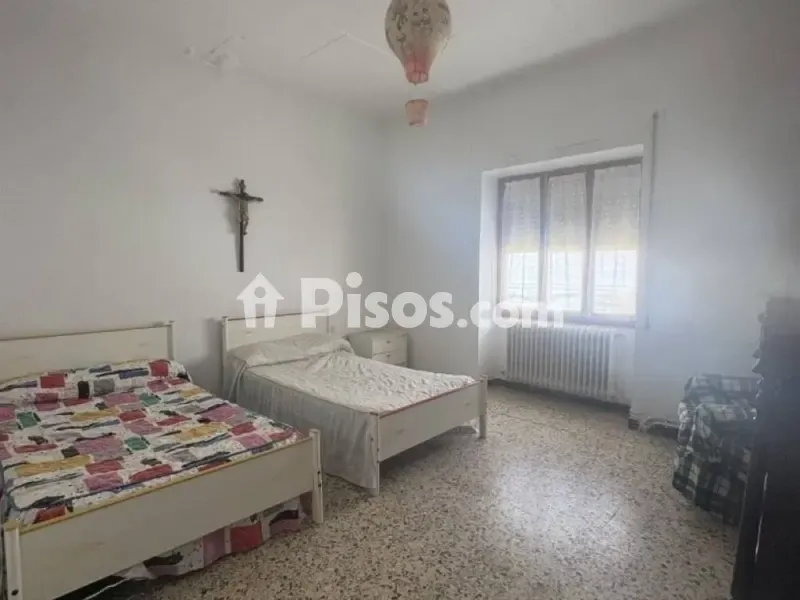 Magamistoad - Two-Storey House with Patio in Campo de Criptana