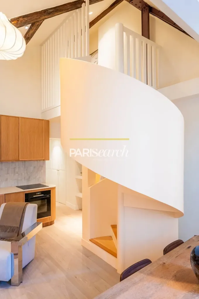 Séjour - Duplex Rénové avec Cuisine Ouverte à Paris