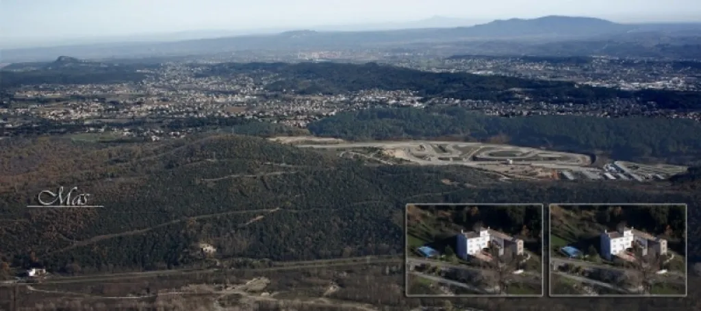Vue aérienne - Mas du 18e avec 6 Appartements et Piscine à Alès