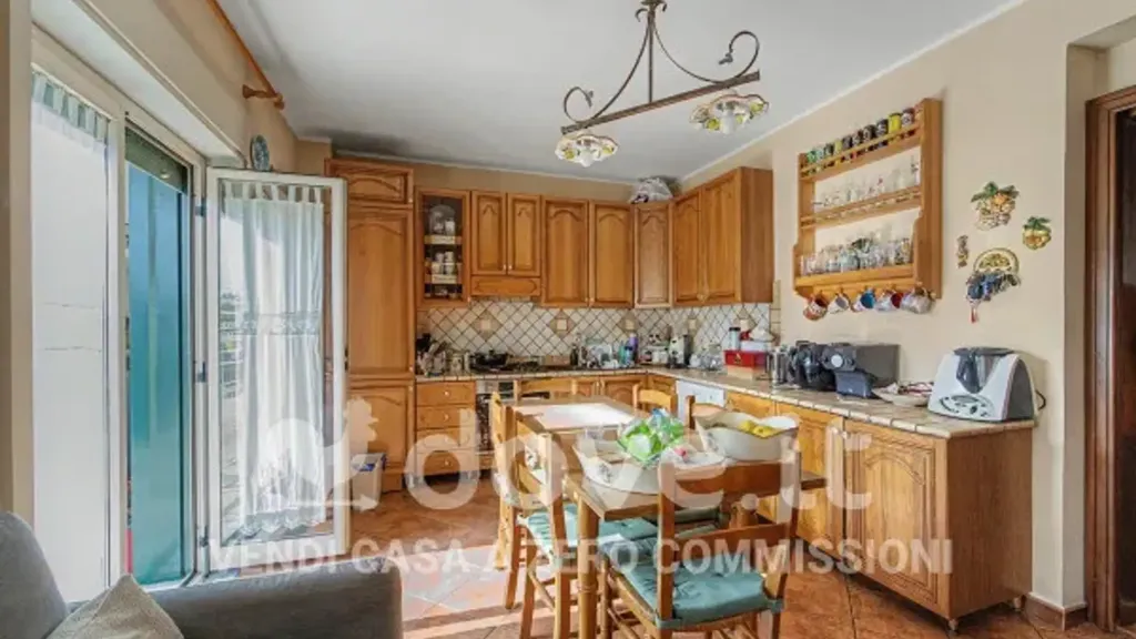Esszimmer - Rearranged Apartment with Balcony in Catania