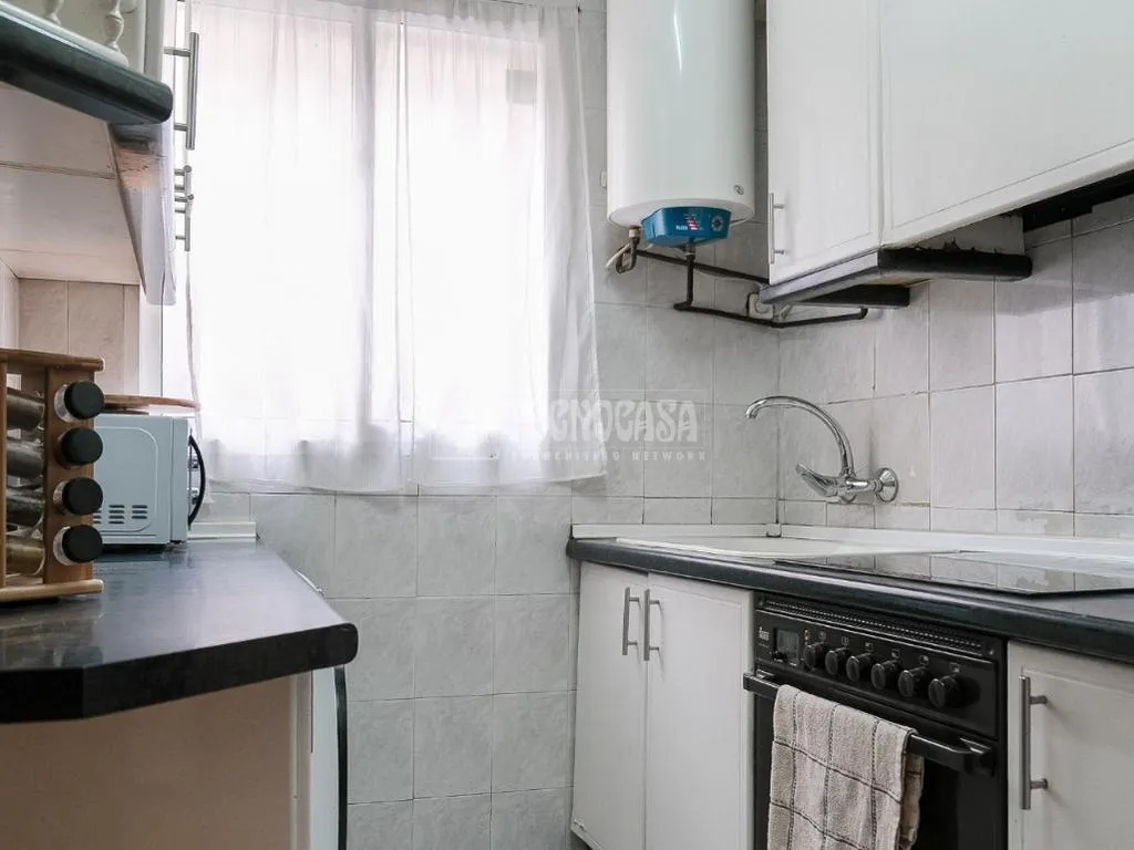 Cuisine - Flat with Large Windows in Carabanchel Alto