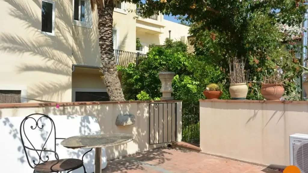 Terrasse - Baroque-Style House with Garden in Noto