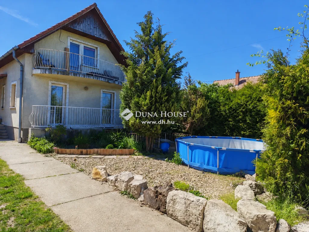 Välivaade - 3-Bedroom House with Garden in Etyek