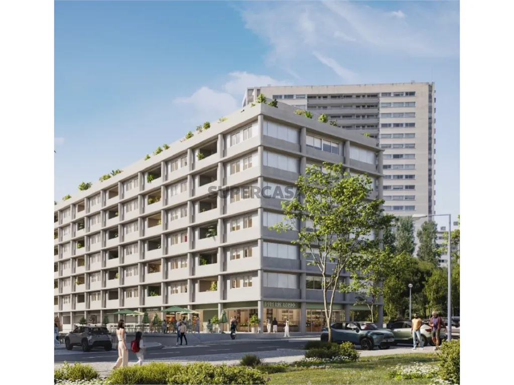 Luxury 3-Bedroom Apartment in Maia