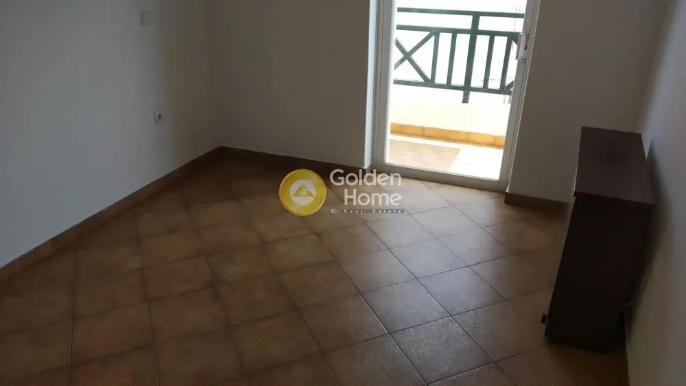 Pièces - Multi-Storey Building with Large Garden in Rafina - Neraias