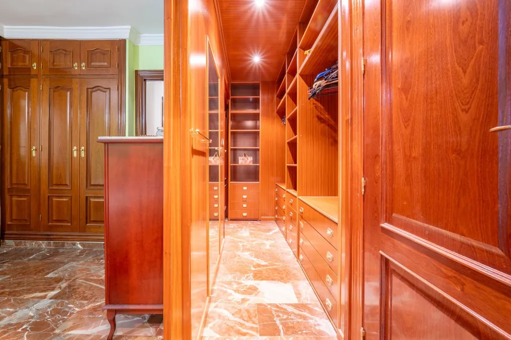 Toad - Apartment with Private Patio in Granada Centre