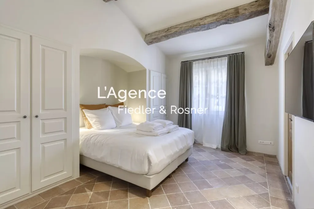 Chambres - Villa Rénovée avec Piscine Chauffée à Ramatuelle