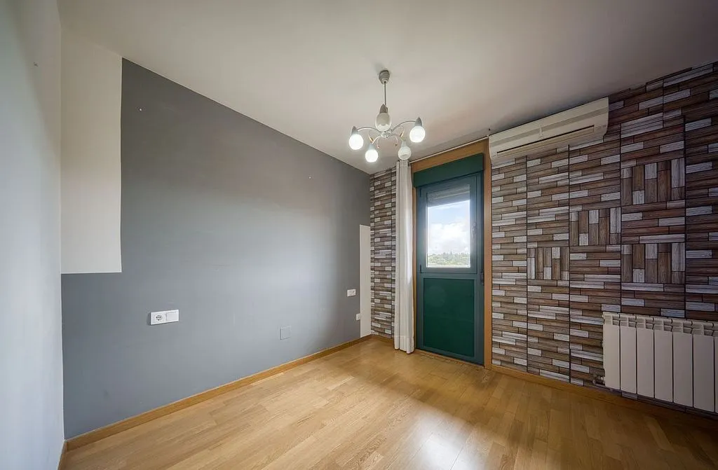 other_room