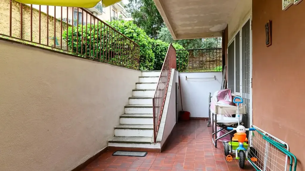 Terrazza - Triplex with Garden in Rome
