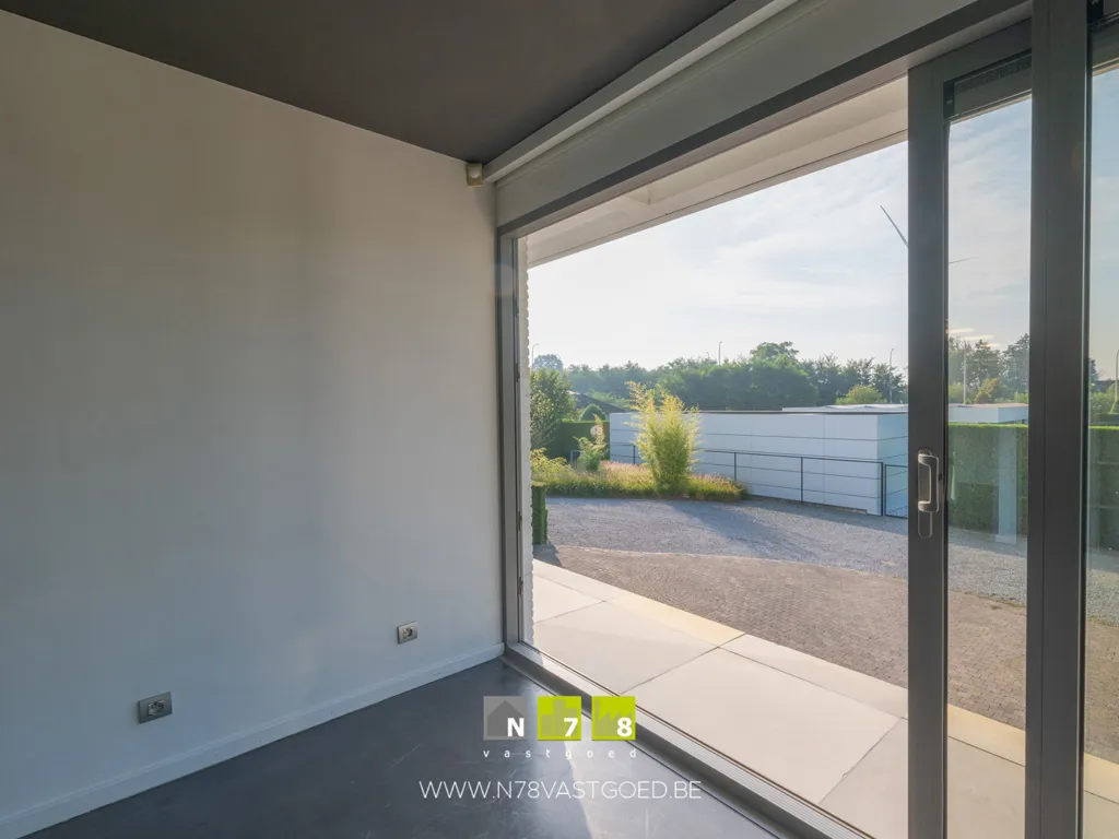 Terrasse - Villa Moderne avec Appartement et Garage à Dilsen