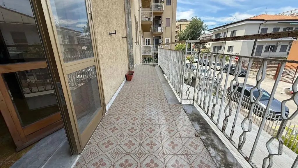 Rõdu - Apartment with Parking in Caserta