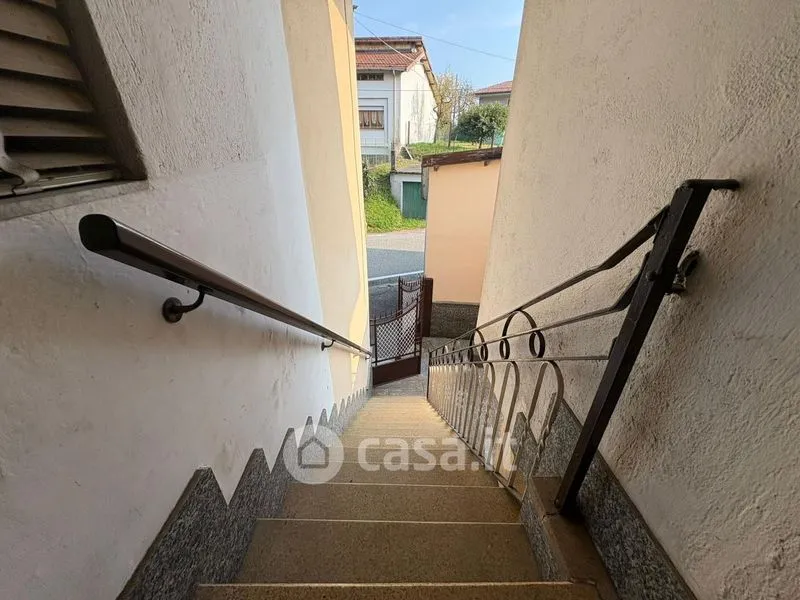 Pièces - Semi-detached Villa to Renovate in Caprile