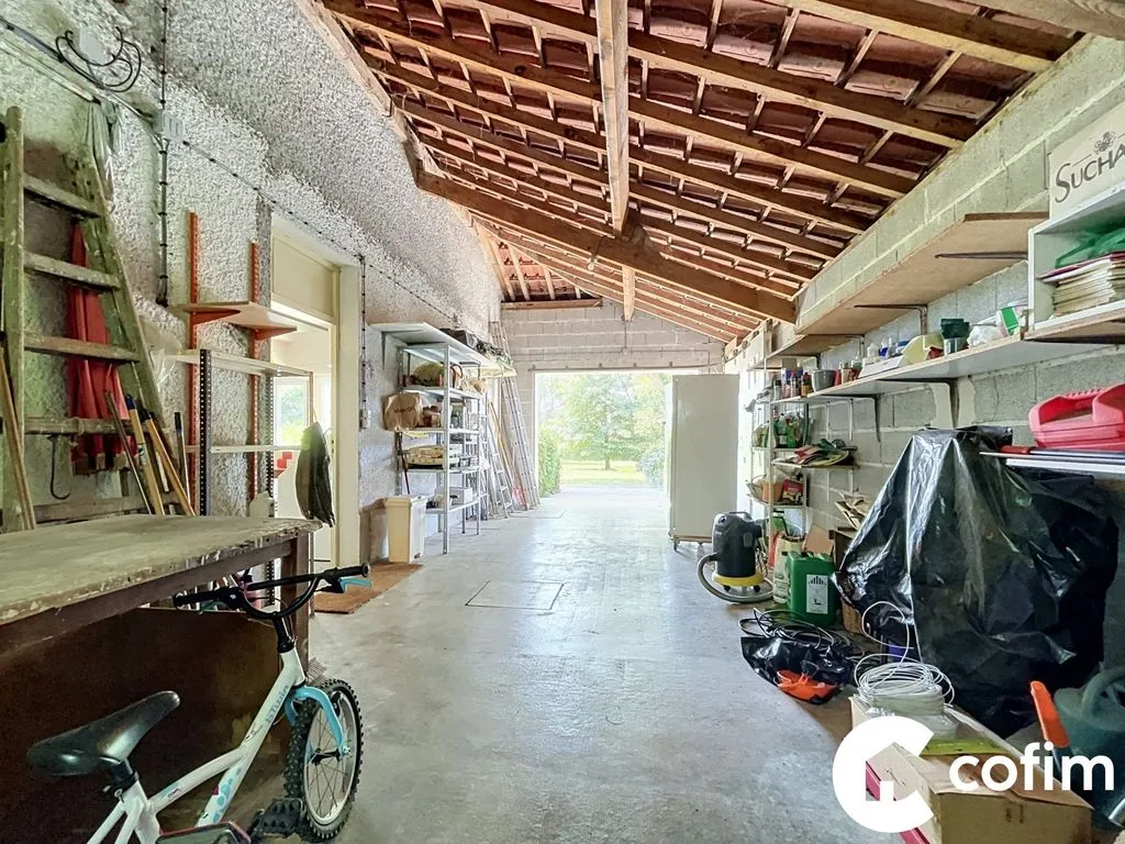 Garage - Villa Familiale avec Vue Pyrénées à Pau