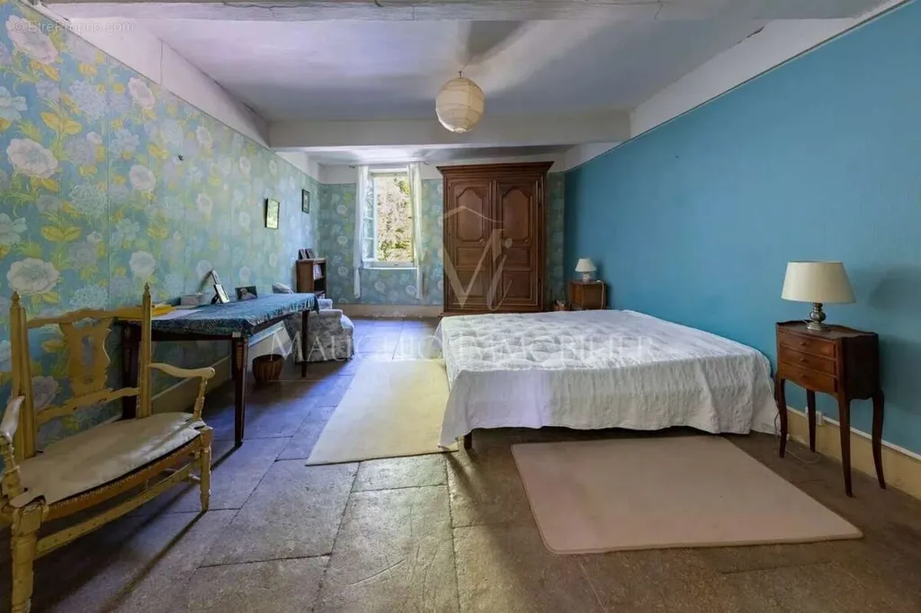 Chambres - Ensemble Immobilier avec Maison de Maître à Lansargues