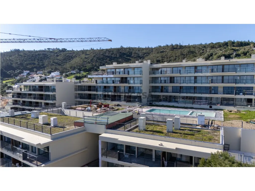 Vue aérienne - Duplex Flat with Sea View in Sesimbra
