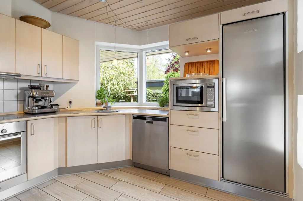 Cuisine - Architect-Designed Villa with Ådalen View