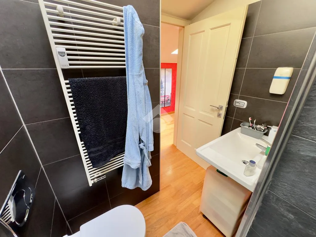 Vannitoad - Rustic 3-Bedroom in Crema's Historic Centre