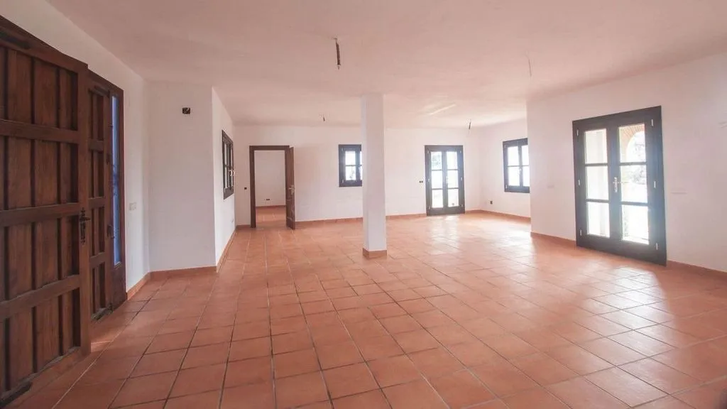Toad - Luxury Villa with Mountain Views in Casares