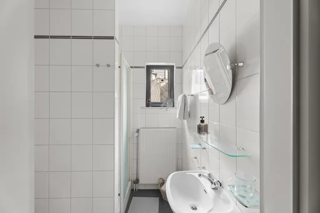 Salles de bain - Appartement 1 Chambre Lumineux au Cœur de Geraardsbergen