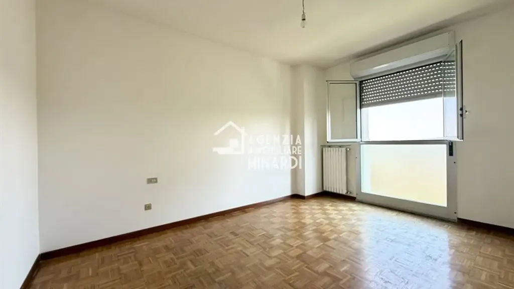 Toad - Bright 3-Bedroom Apartment with Terrace in Faenza