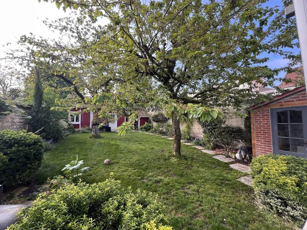 Jardin - Maison de Ville avec Jardin à Compiègne