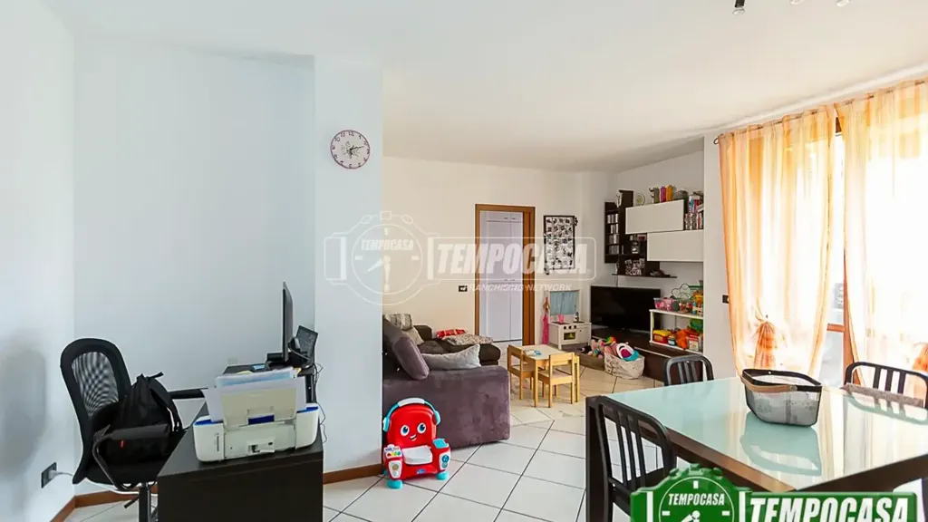 Séjour - 3-Bedroom Apartment with Balcony in Spino d'Adda