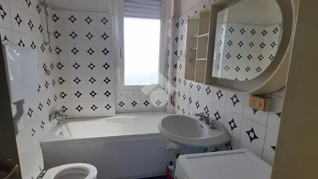 Salles de bain - Bright Apartment with Balcony in Brescia