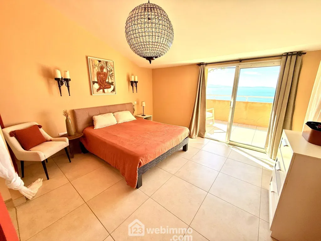 Magamistoad - Duplex with Panoramic Sea View in Ajaccio