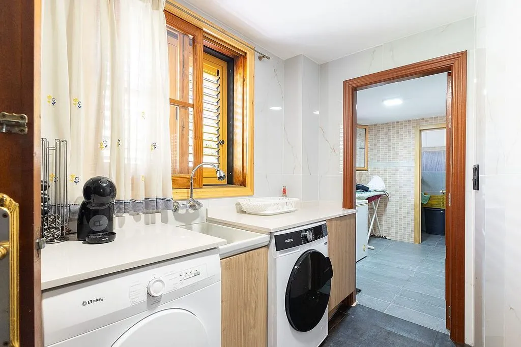 Buanderie - Chalet with Pool and Terrace in L'Eliana