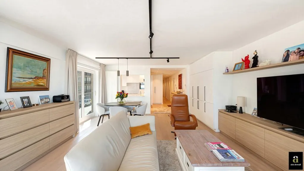 Salón - Renovated Corner Flat with Sea View on Rubensplein