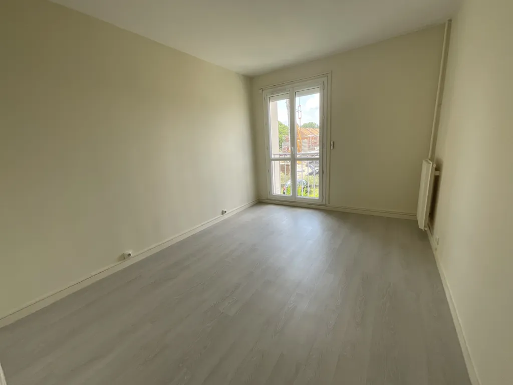 Pièces - Appartement 3 Pièces avec Balcon à BOURGES