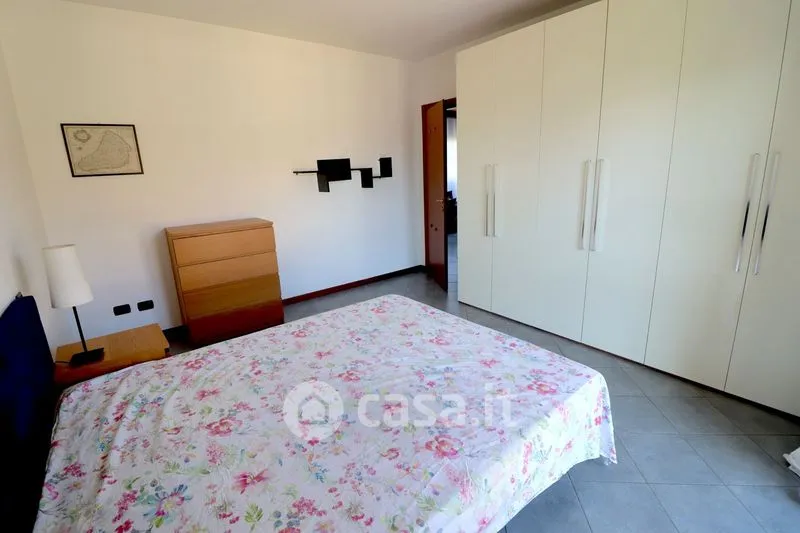 Chambres - Modern Studio with Terrace in Busto Arsizio