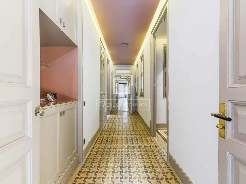 hallway_entrance