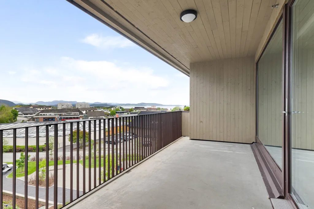Balcon - Apartment with Balcony in Jørpeland Centre
