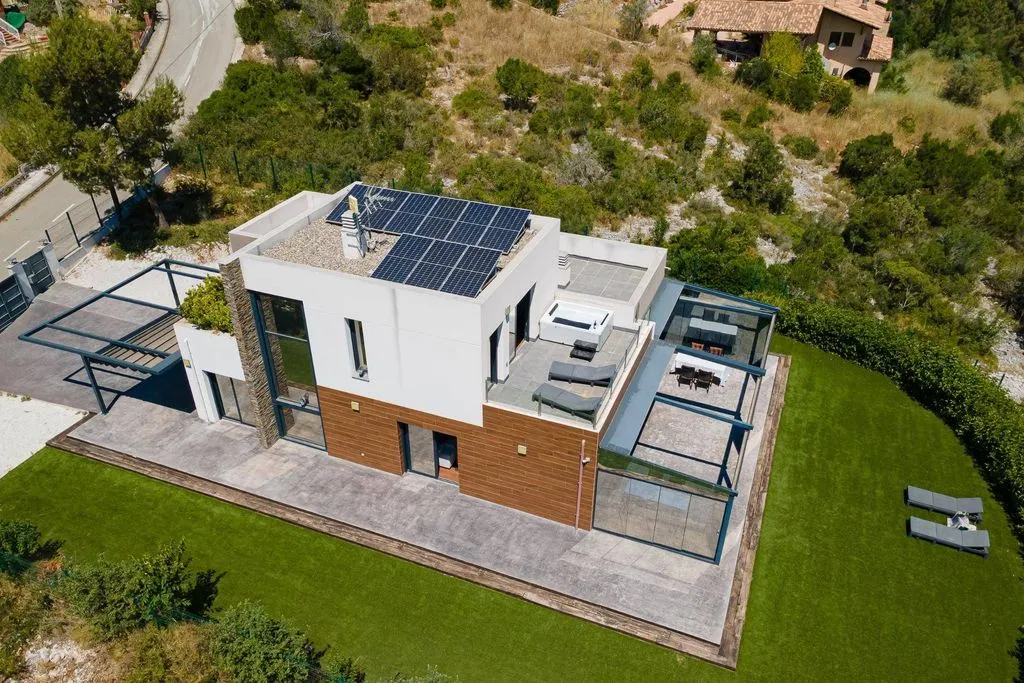 Õhuvaade - Luxury Villa with Spa in Olesa de Bonesvalls